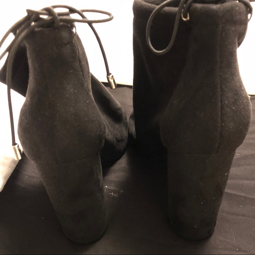 Woman’s shoes